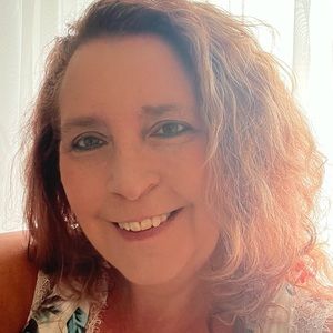 Meet your Posher, Paula